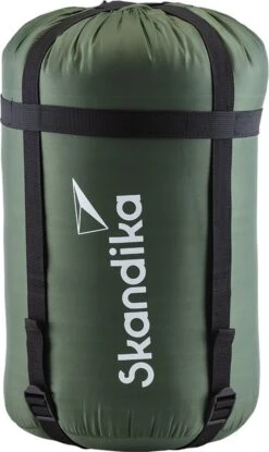 Skandika Vegas-R XXL Slaapzak - Mummieslaapzakken – Slaapzakken Volwassen – Maat XXL – Mummie Slaapzak - Unisex - Katoen, Luxe Kwaliteit, Koppelbaar, 3 Seizoenen, 220 X 110 Cm, -12° Tot -15°C, Outdoor Kampeerslaapzak – Ritssluiting Rechts - Groen -Winkel Voor Kampeerartikelen Voor Buiten 715x1200